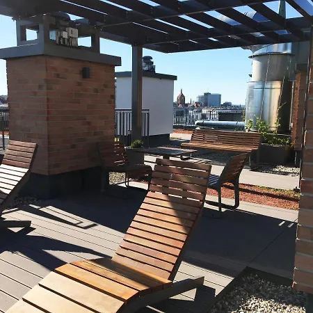 Z Garażem Apartament